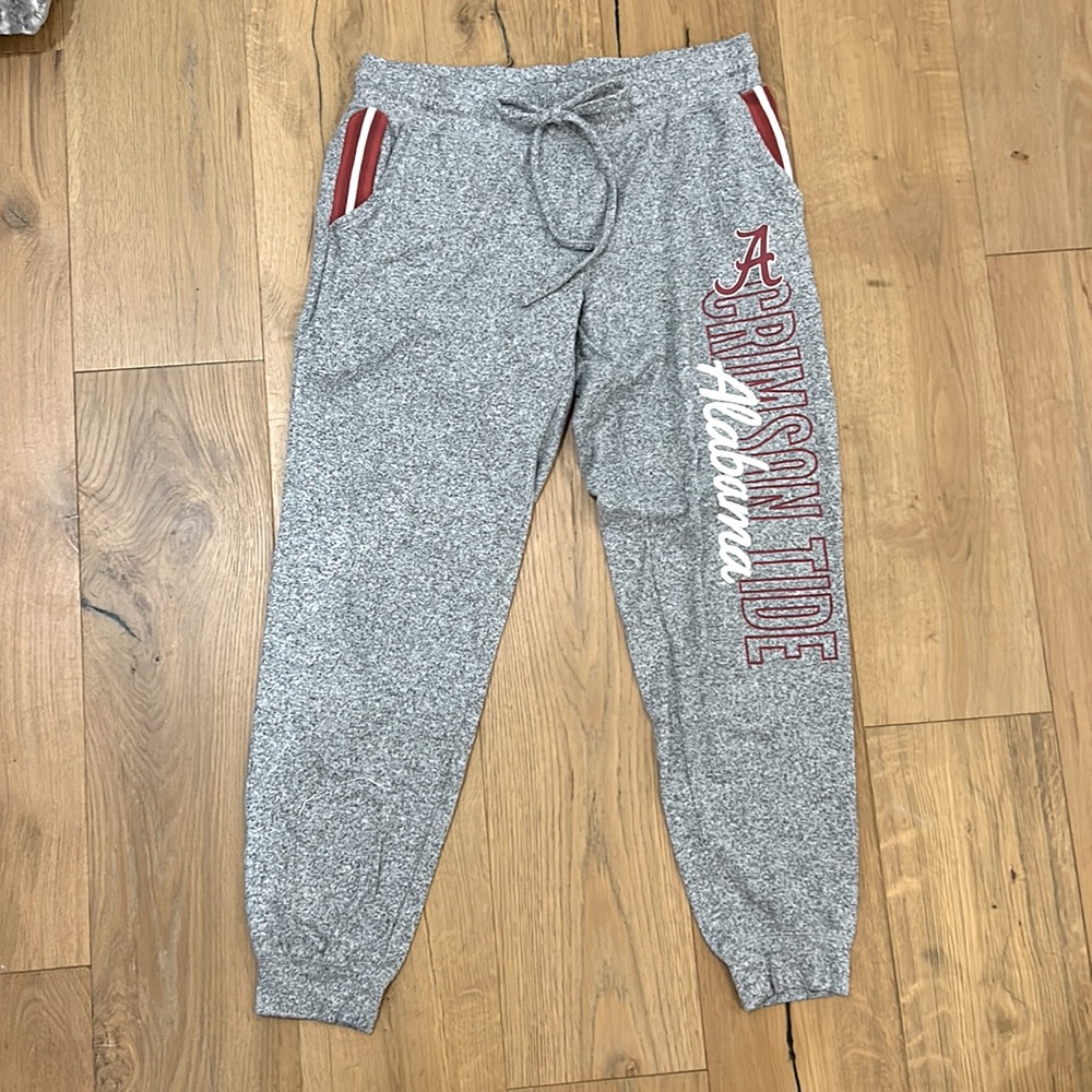 Alabama Crimson Tide Joggers. Unisex size Large